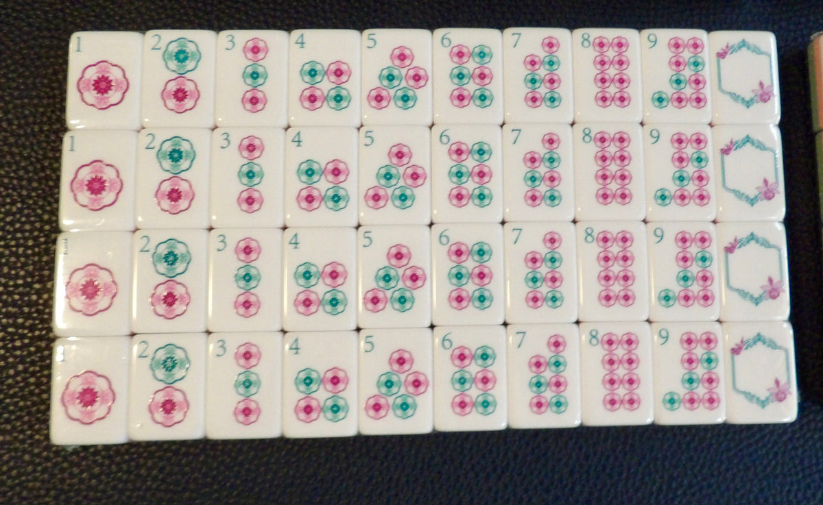 Beautiful Emerald American Mahjong Tile Set