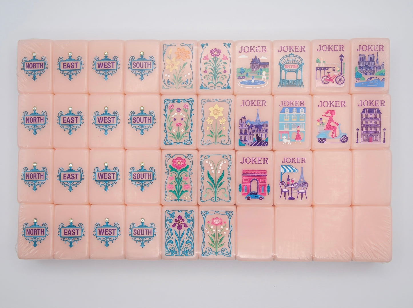 The Paris Promenade Mahjong Set