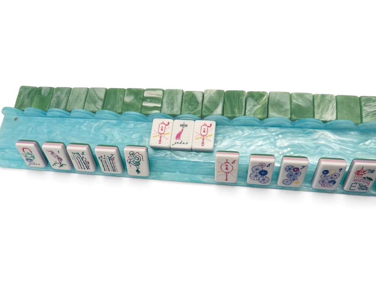 Aqua pearl mahjong rack scalloped edge detail