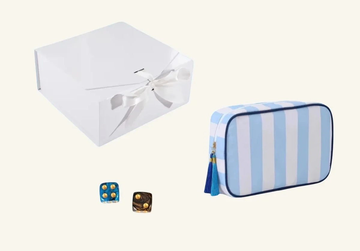 Luxury Mahjong Tortoise & Plume set accessories including a white gift box, blue striped tile bag, and agate dice.
