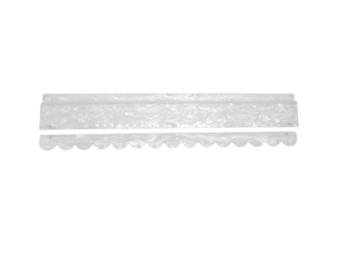 White acrylic mahjong rack with scalloped edge, 20 inch